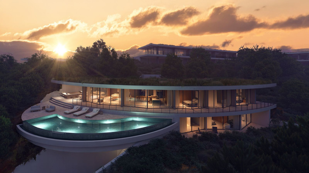 Exclusiva Villa Contemporánea con Vistas Panorámicas al Mar en El Herrojo Alto, Benahavís
