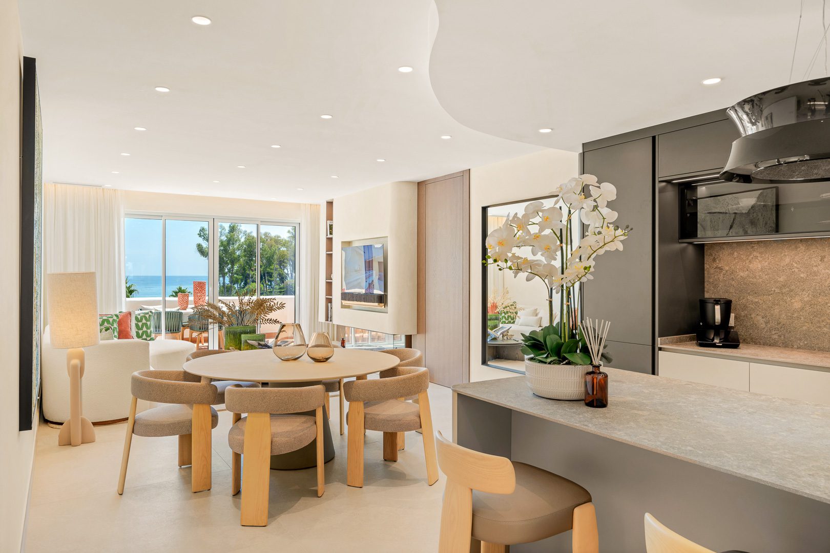 Luxury Renovated Penthouse in Bahía del Velerín, Estepona