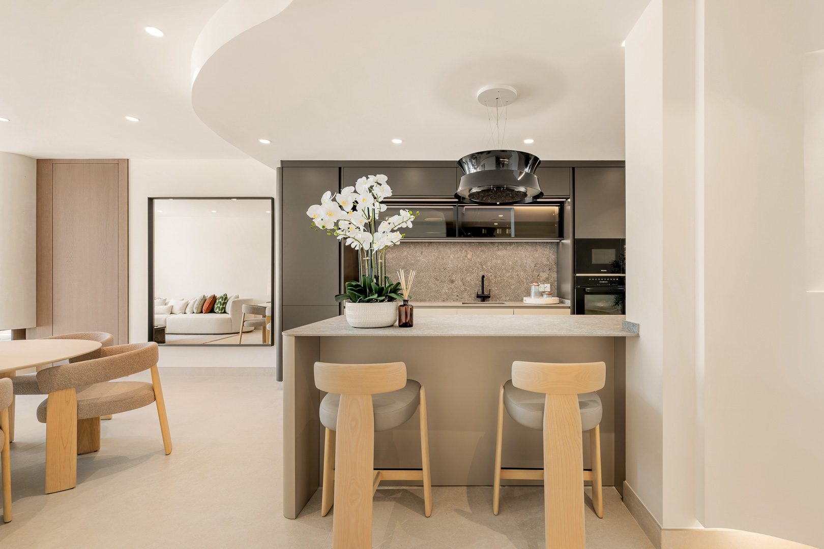 Luxury Renovated Penthouse in Bahía del Velerín, Estepona