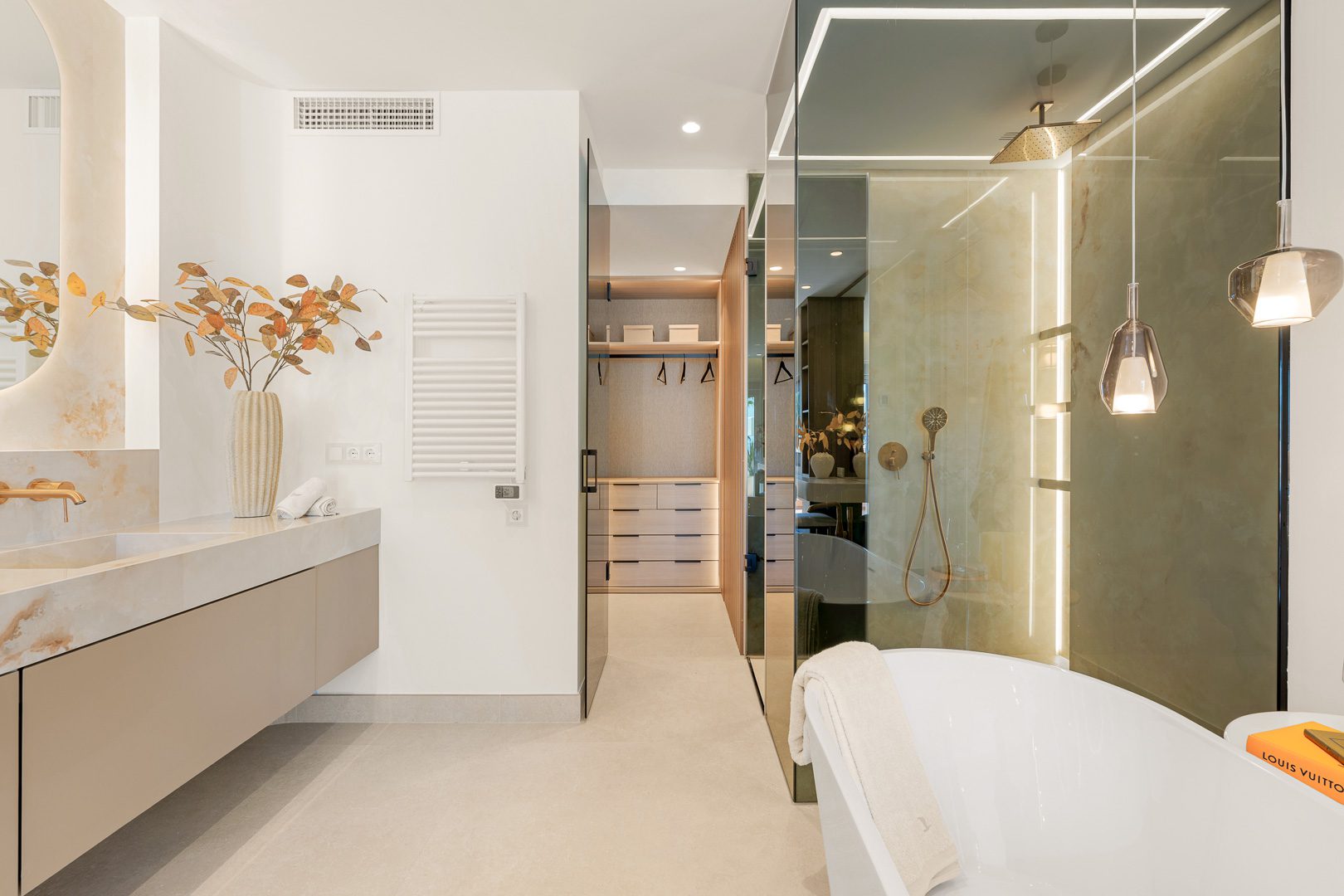Luxury Renovated Penthouse in Bahía del Velerín, Estepona