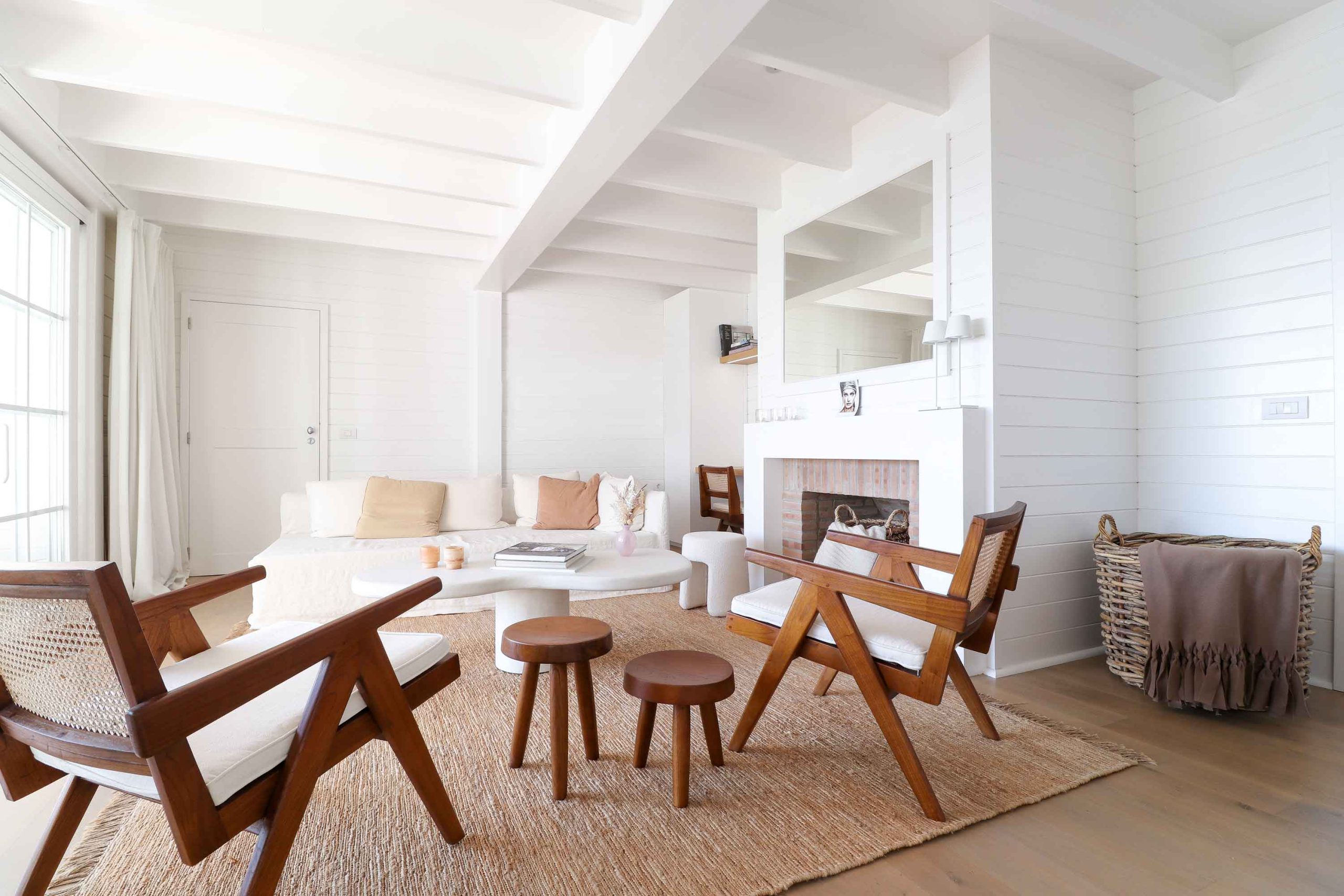 Encantadora Villa en Nueva Atalaya, Benahavís con Vistas al Mar y La Concha